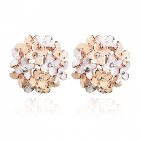 Flower Bouquet Gold Crystal Earrings - Picture 3 of 7